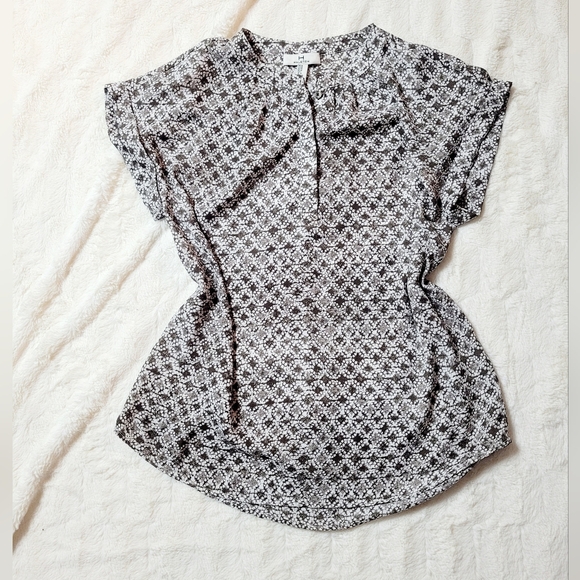 Halston | Geometric Top - Picture 2 of 5